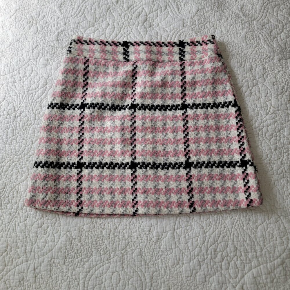 Tweed mini skirt